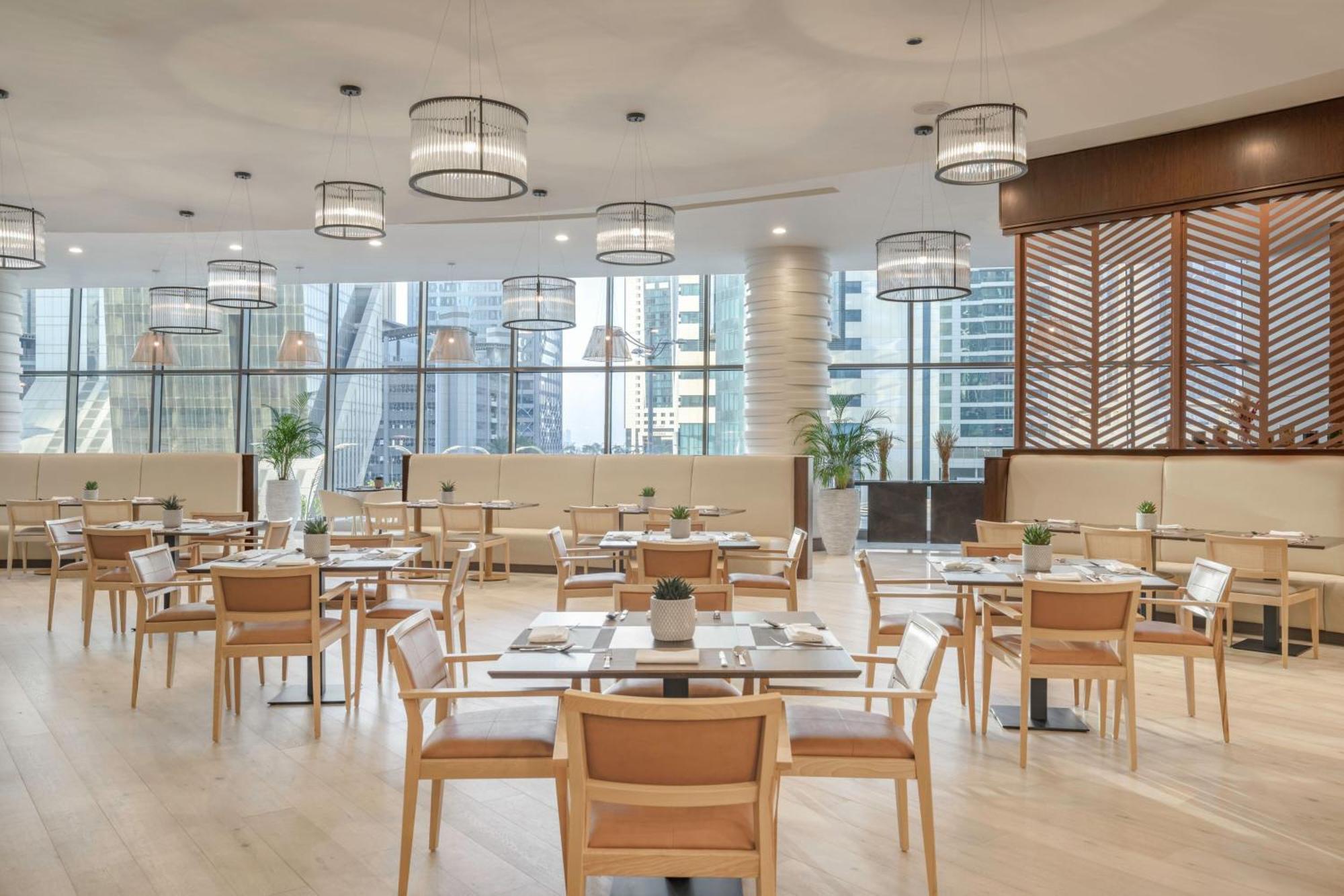Le Meridien City Center Доха Экстерьер фото